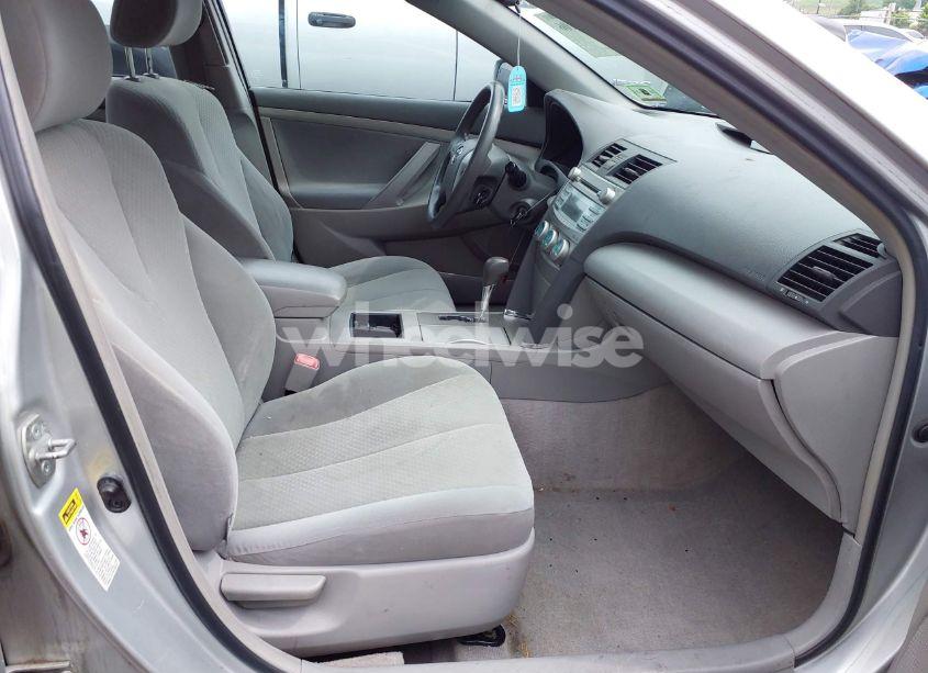 Photo 5 of 2009 Toyota Camry LE (VIN 4T1BE46KX9U369542)