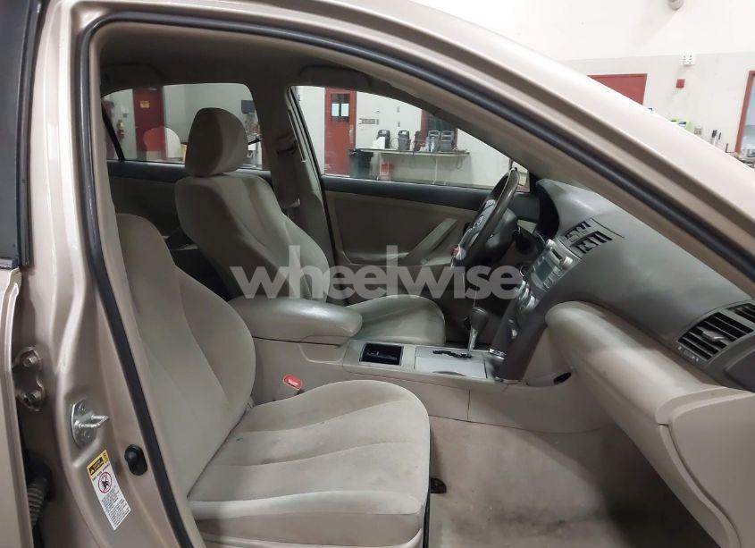 Photo 5 of 2009 Toyota Camry LE (VIN 4T1BE46KX9U377236)