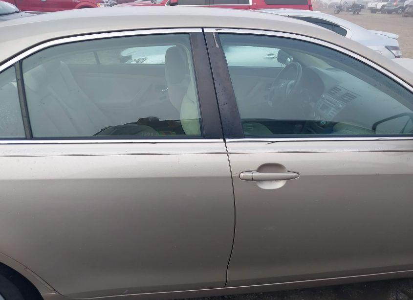 Photo 14 of 2009 Toyota Camry LE (VIN 4T1BE46KX9U390441)