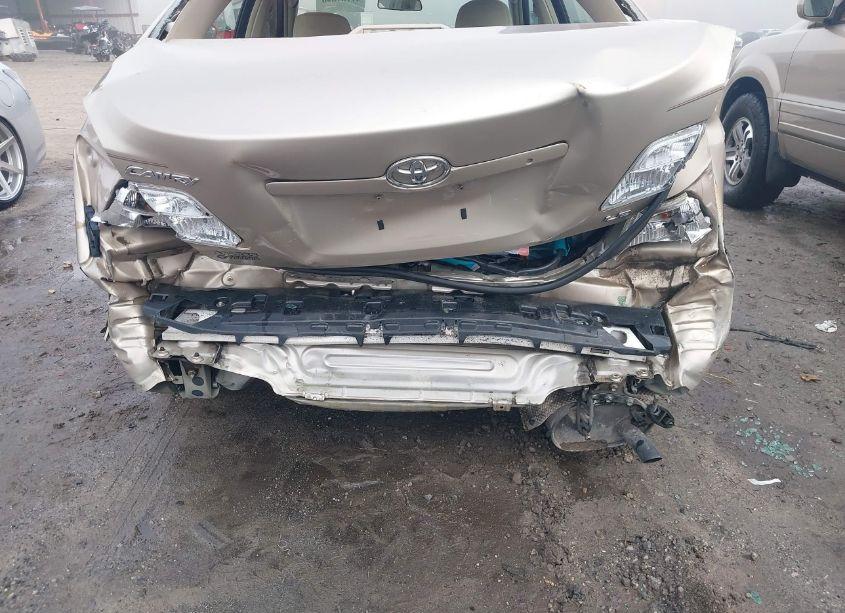 Photo 6 of 2009 Toyota Camry LE (VIN 4T1BE46KX9U390441)