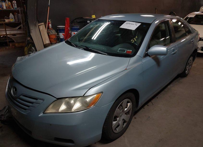 Photo 2 of 2009 Toyota Camry LE (VIN 4T1BE46KX9U795036)