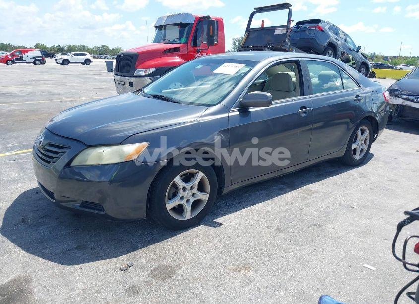 Photo 2 of 2009 Toyota Camry LE (VIN 4T1BE46KX9U796896)