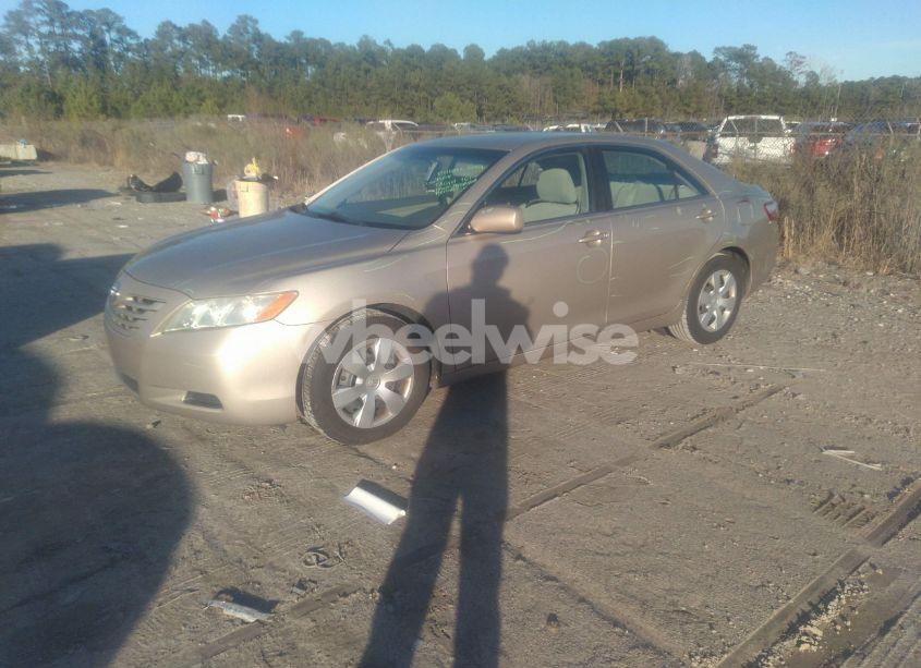 Photo 2 of 2009 Toyota Camry (VIN 4T1BE46KX9U806276)
