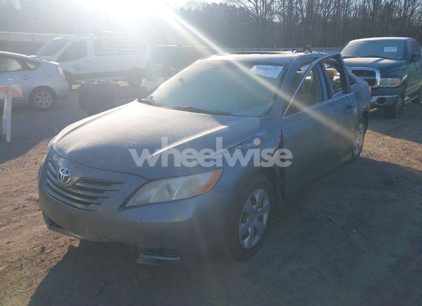 Photo 2 of 2009 Toyota Camry LE (VIN 4T1BE46KX9U811896)