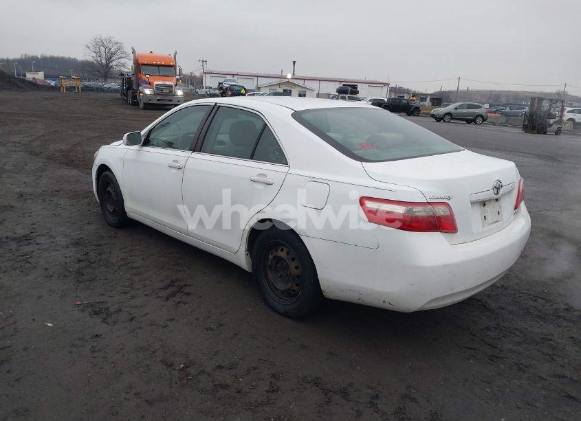 Photo 3 of 2009 Toyota Camry LE (VIN 4T1BE46KX9U814765)