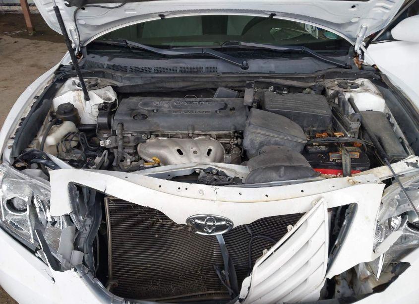 Photo 10 of 2009 Toyota Camry LE (VIN 4T1BE46KX9U821070)