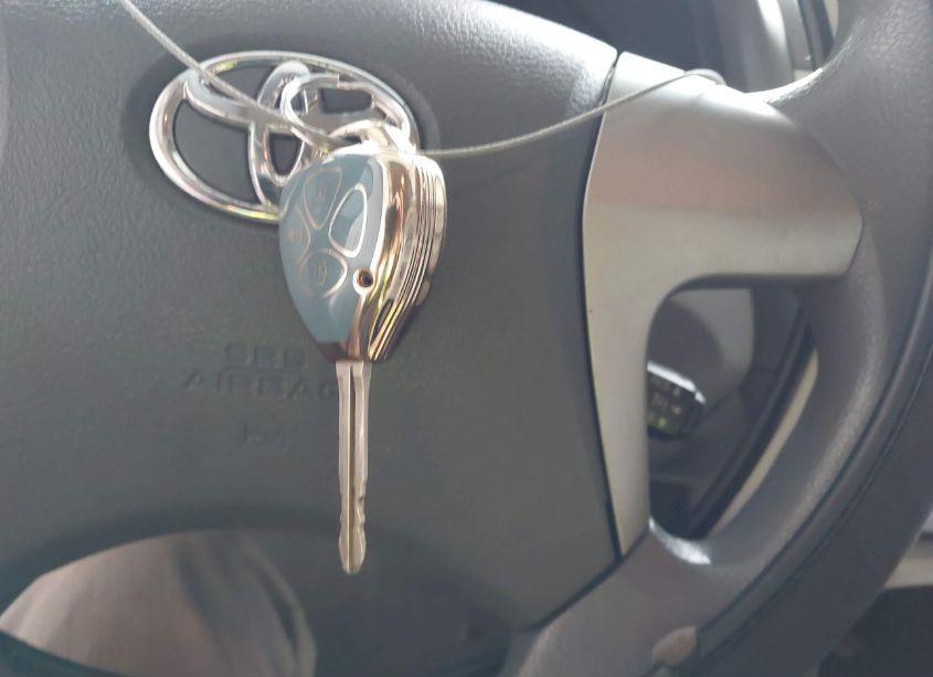 Photo 11 of 2009 Toyota Camry LE (VIN 4T1BE46KX9U821070)