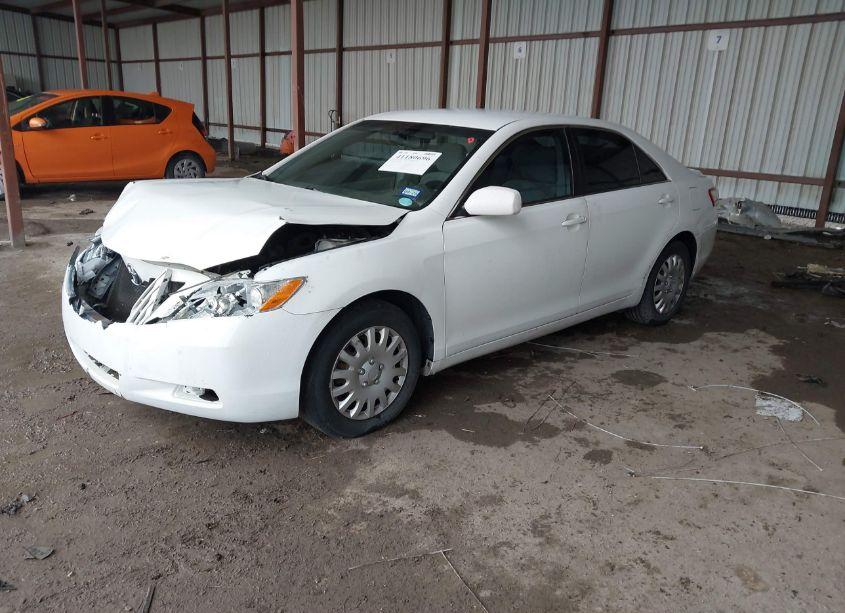 Photo 2 of 2009 Toyota Camry LE (VIN 4T1BE46KX9U821070)