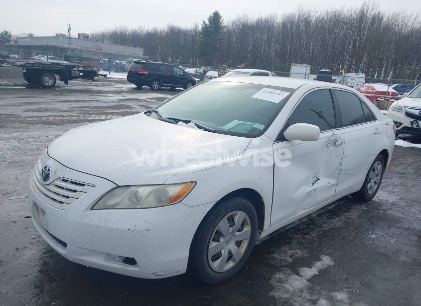 Photo 2 of 2009 Toyota Camry LE (VIN 4T1BE46KX9U826446)
