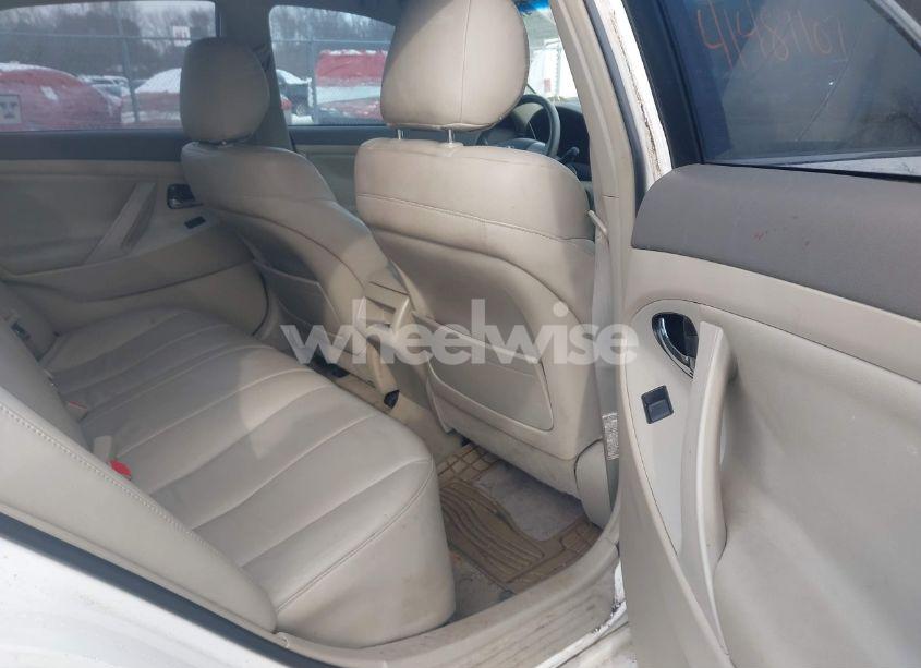 Photo 8 of 2009 Toyota Camry LE (VIN 4T1BE46KX9U826446)