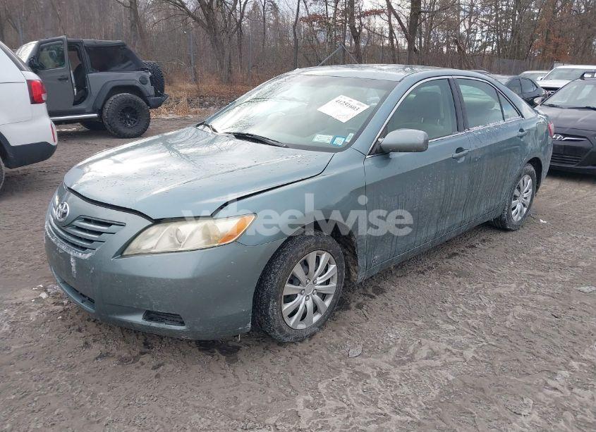 Photo 2 of 2009 Toyota Camry LE (VIN 4T1BE46KX9U840380)