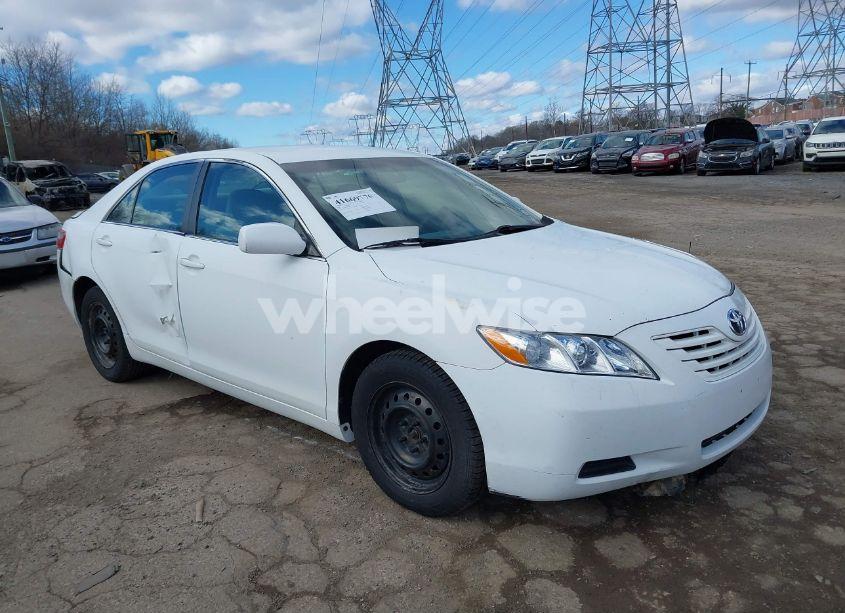 2009 Toyota Camry LE (VIN 4T1BE46KX9U847622) main photo
