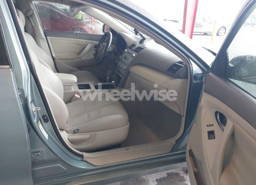 Photo 5 of 2009 Toyota Camry LE (VIN 4T1BE46KX9U874495)