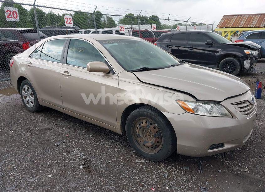 2009 Toyota Camry LE (VIN 4T1BE46KX9U875355) main photo
