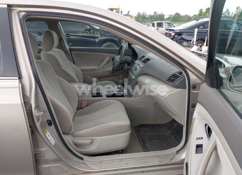 Photo 5 of 2009 Toyota Camry LE (VIN 4T1BE46KX9U875355)