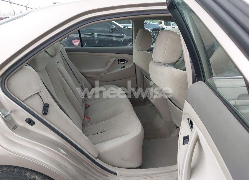 Photo 8 of 2009 Toyota Camry LE (VIN 4T1BE46KX9U875355)