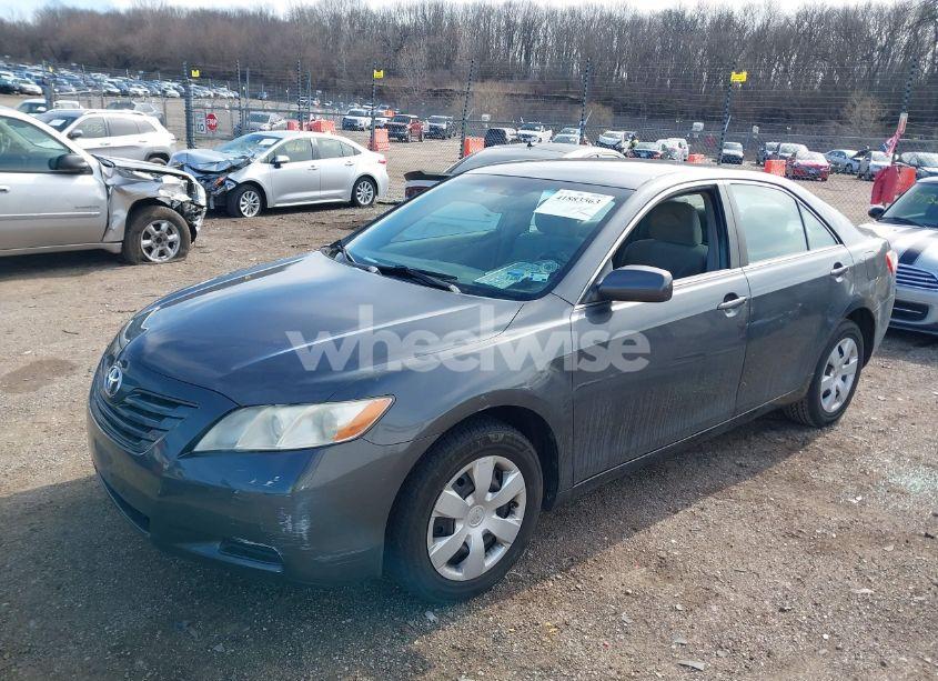 Photo 2 of 2009 Toyota Camry LE (VIN 4T1BE46KX9U902201)