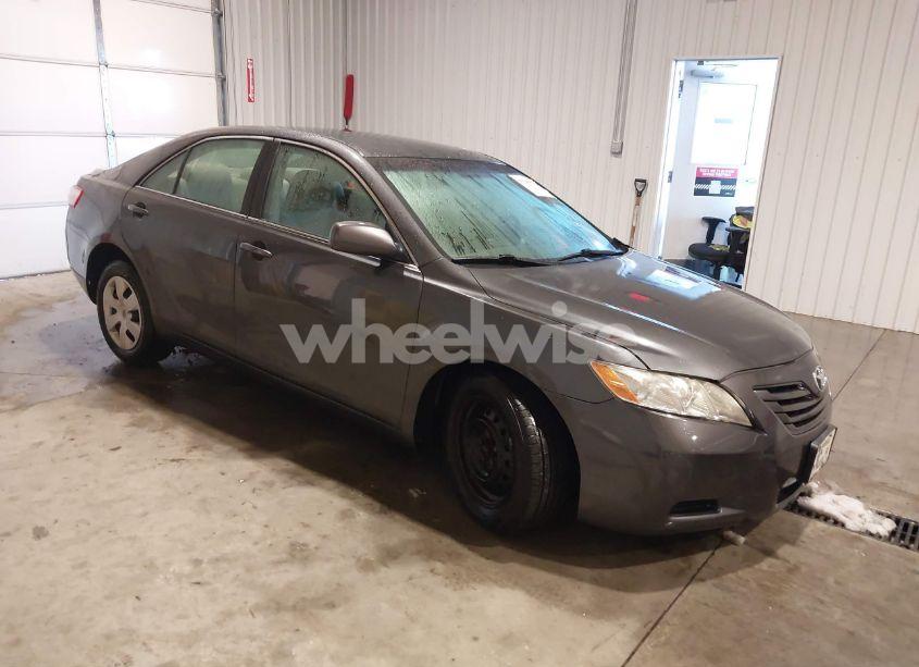 2009 Toyota Camry LE (VIN 4T1BE46KX9U914218) main photo