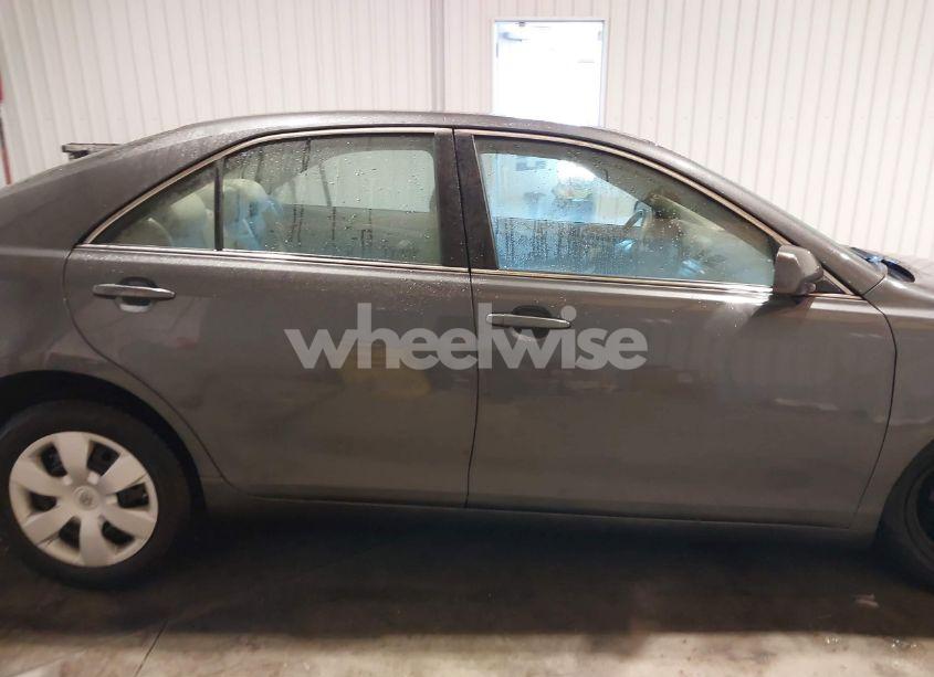 Photo 13 of 2009 Toyota Camry LE (VIN 4T1BE46KX9U914218)