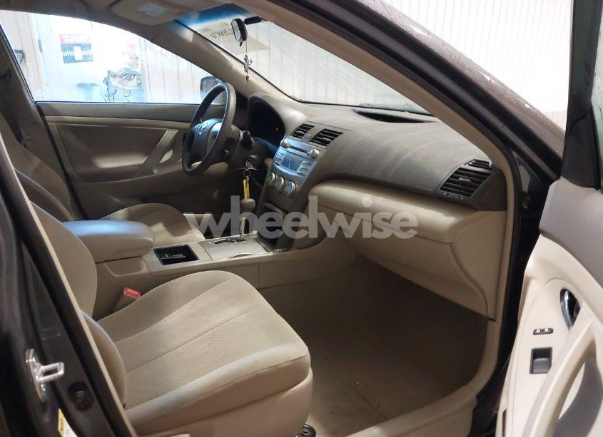 Photo 5 of 2009 Toyota Camry LE (VIN 4T1BE46KX9U914218)