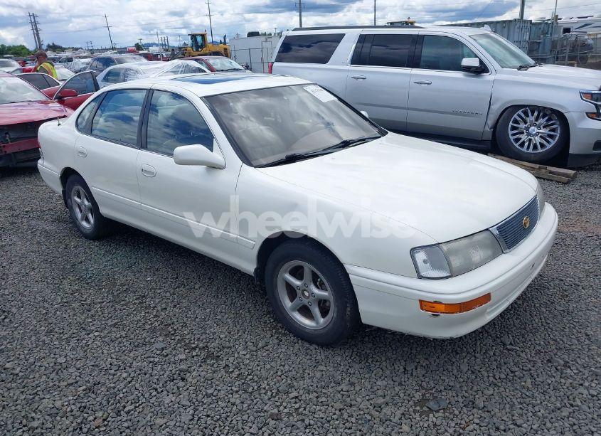 1996 Toyota Avalon XL/XLS (VIN 4T1BF12B5TU085793) main photo