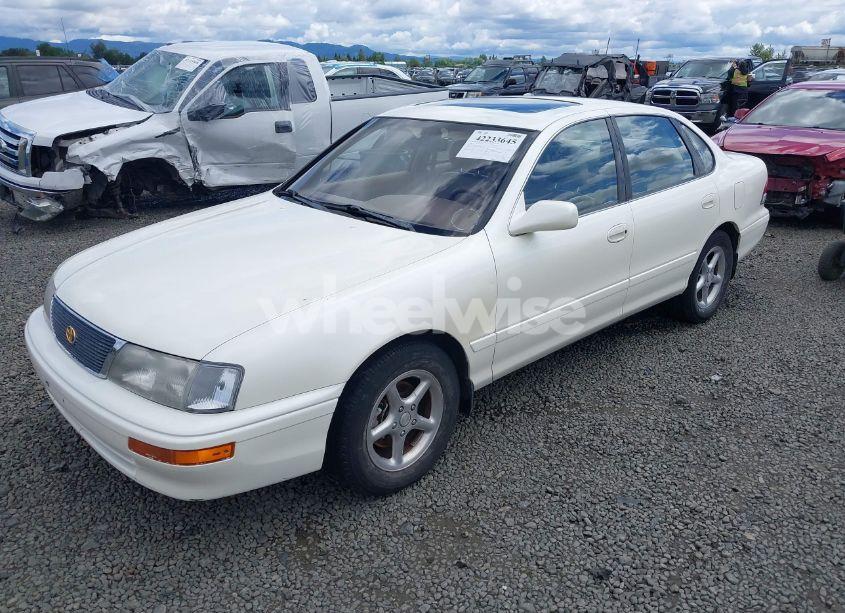 Photo 2 of 1996 Toyota Avalon XL/XLS (VIN 4T1BF12B5TU085793)