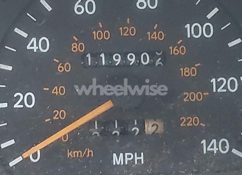 Photo 15 of 1996 Toyota Avalon XL/XLS (VIN 4T1BF12B7TU076870)