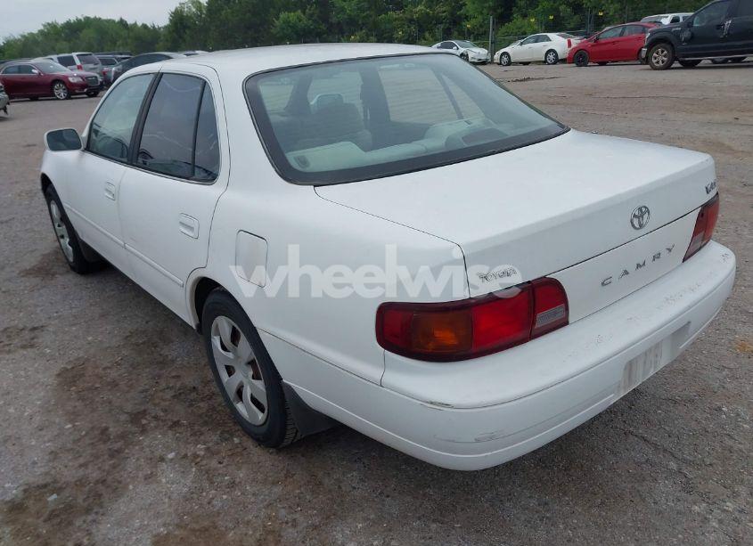 Photo 3 of 1996 Toyota Camry LE/XLE/SE (VIN 4T1BF12K0TU863496)