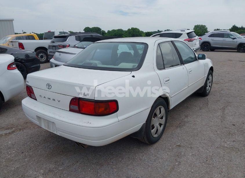 Photo 4 of 1996 Toyota Camry LE/XLE/SE (VIN 4T1BF12K0TU863496)