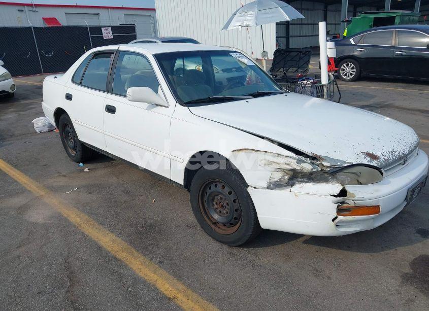 1996 Toyota Camry LE/XLE/SE (VIN 4T1BF12K1TU871333) main photo