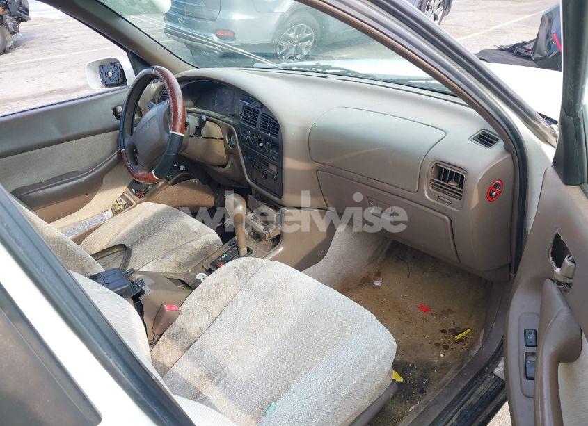 Photo 5 of 1996 Toyota Camry LE/XLE/SE (VIN 4T1BF12K1TU871333)