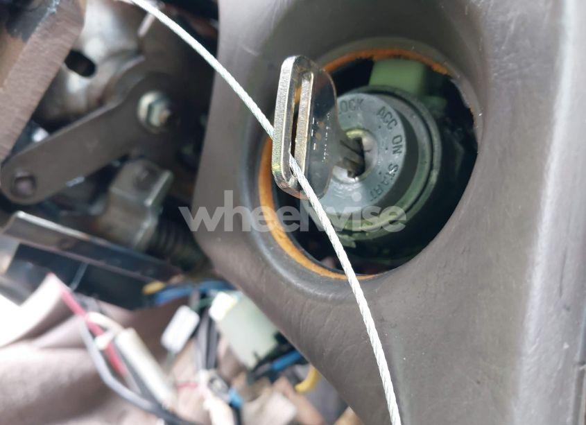 Photo 11 of 1996 Toyota Camry LE/XLE/SE (VIN 4T1BF12K3TU117205)