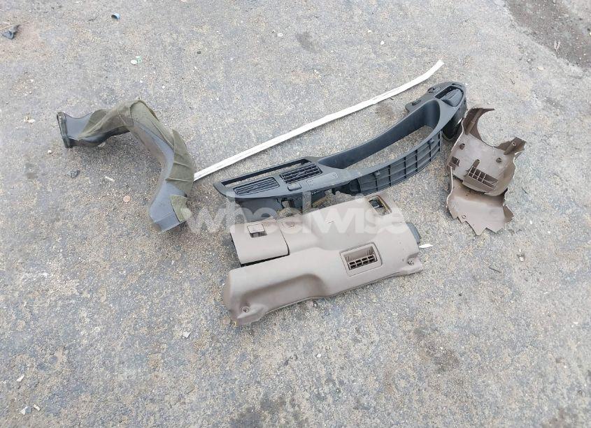 Photo 12 of 1996 Toyota Camry LE/XLE/SE (VIN 4T1BF12K3TU117205)