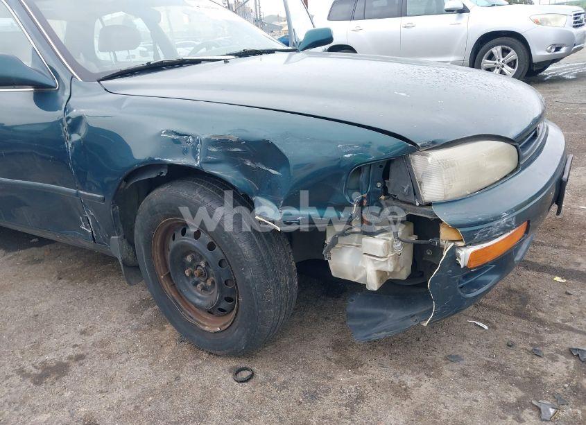 Photo 6 of 1996 Toyota Camry LE/XLE/SE (VIN 4T1BF12K3TU117205)