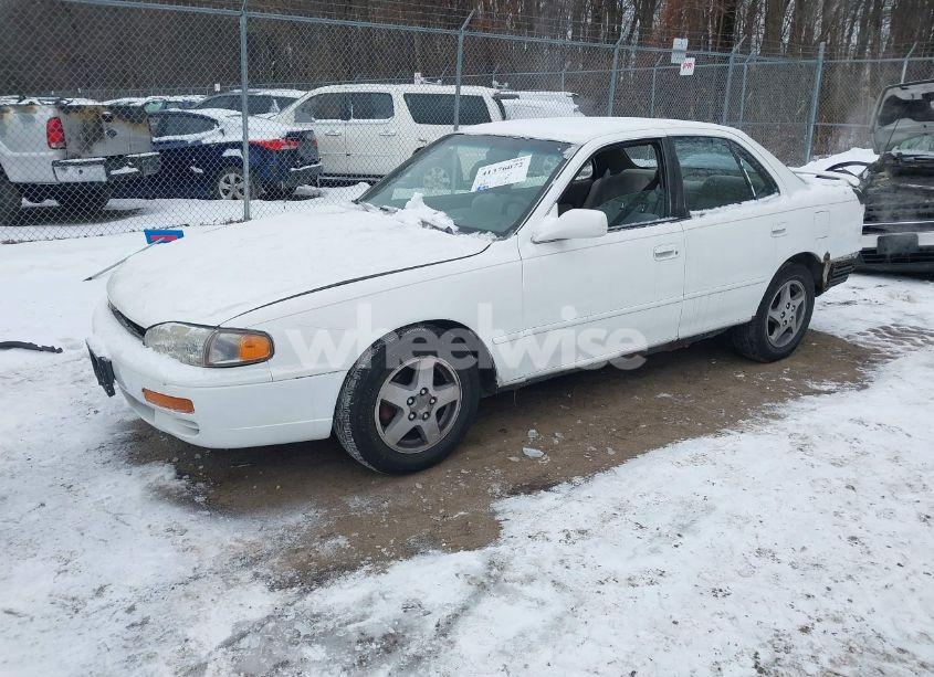 Photo 2 of 1996 Toyota Camry LE/XLE/SE (VIN 4T1BF12K6TU871781)