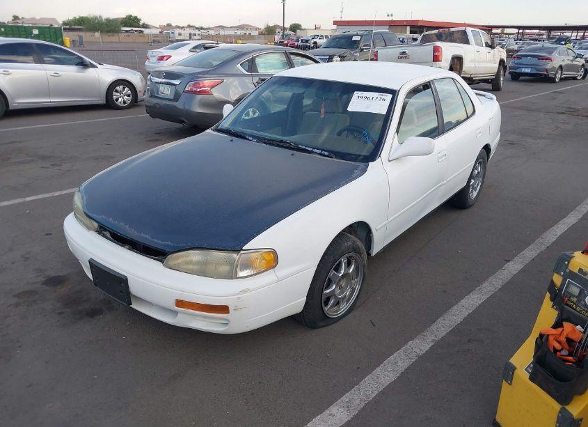 Photo 2 of 1996 Toyota Camry LE/XLE/SE (VIN 4T1BF12KXTU871864)