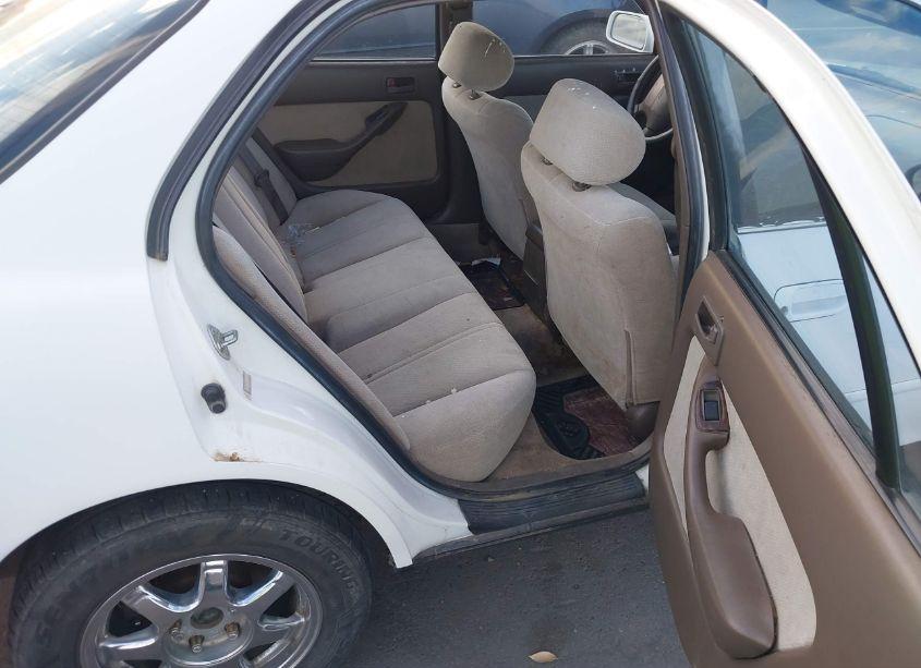 Photo 8 of 1996 Toyota Camry LE/XLE/SE (VIN 4T1BF12KXTU871864)