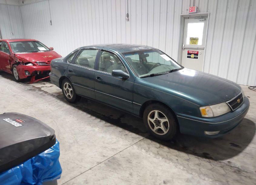 1999 Toyota Avalon XLS (VIN 4T1BF18B5XU324191) main photo