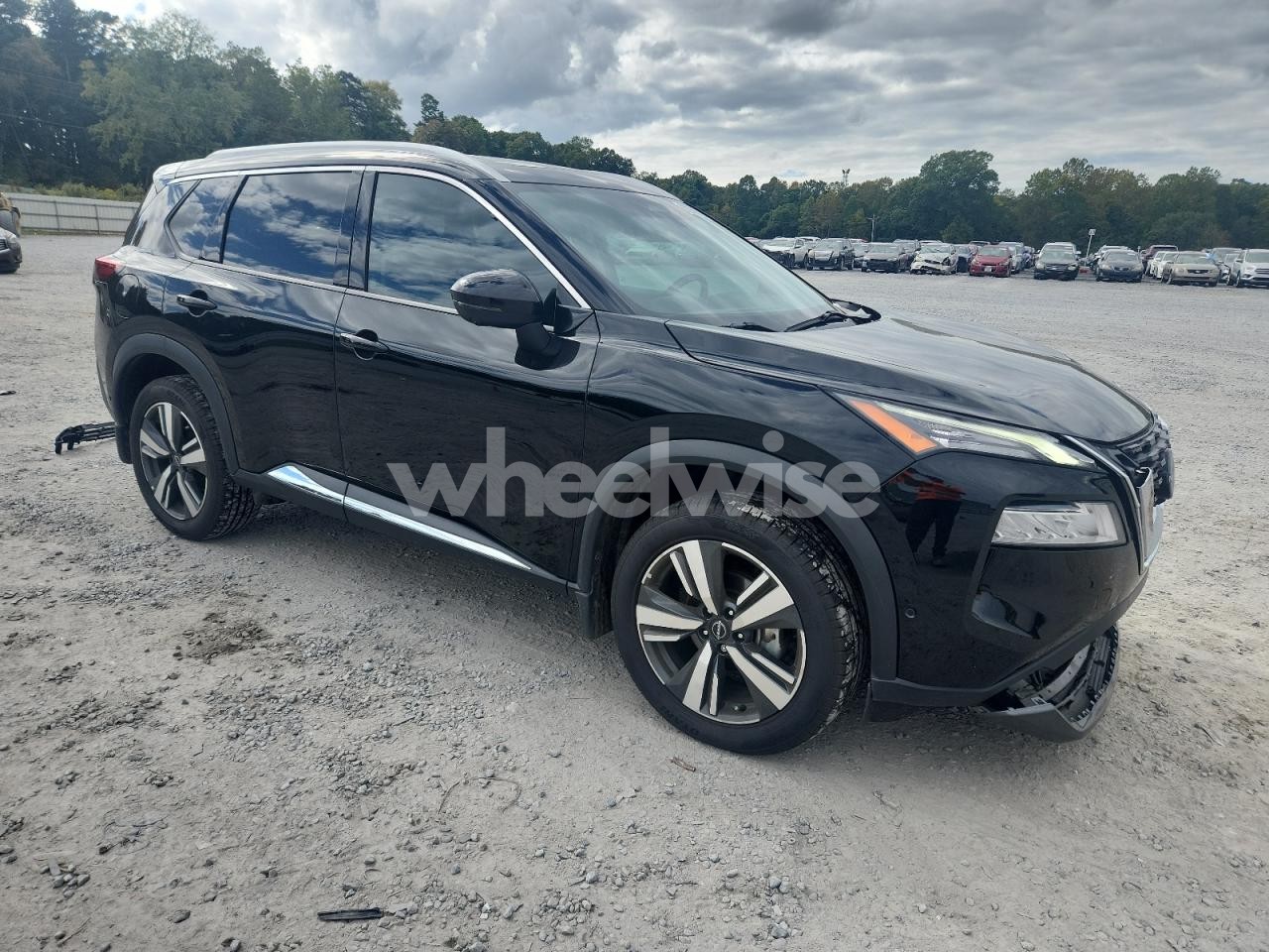 Photo 4 of 2023 NISSAN ROGUE SL (VIN 4T1BF1FK0CU018433)