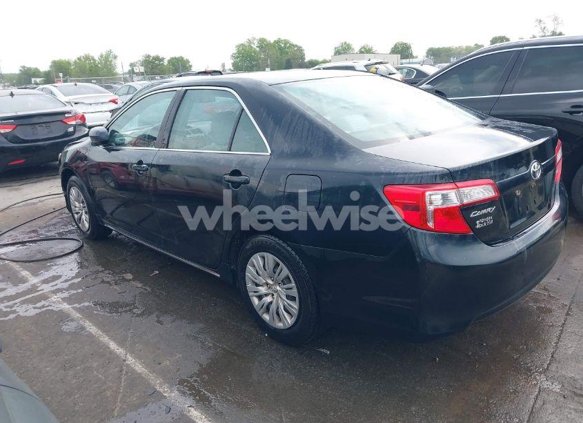 Photo 3 of 2012 Toyota Camry LE (VIN 4T1BF1FK0CU029447)