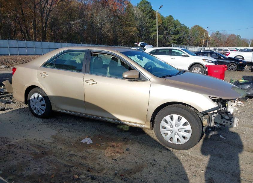 Photo 14 of 2012 Toyota Camry LE (VIN 4T1BF1FK0CU036088)