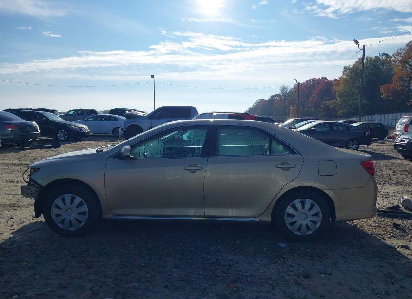 Photo 15 of 2012 Toyota Camry LE (VIN 4T1BF1FK0CU036088)