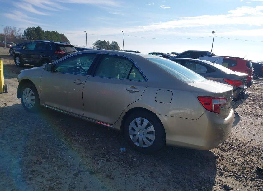 Photo 3 of 2012 Toyota Camry LE (VIN 4T1BF1FK0CU036088)