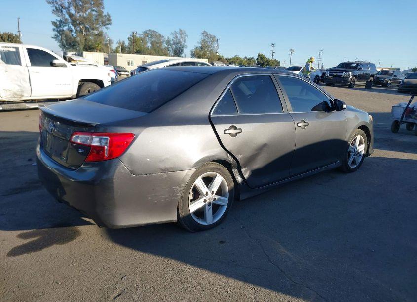 Photo 4 of 2012 Toyota Camry SE (VIN 4T1BF1FK0CU051481)