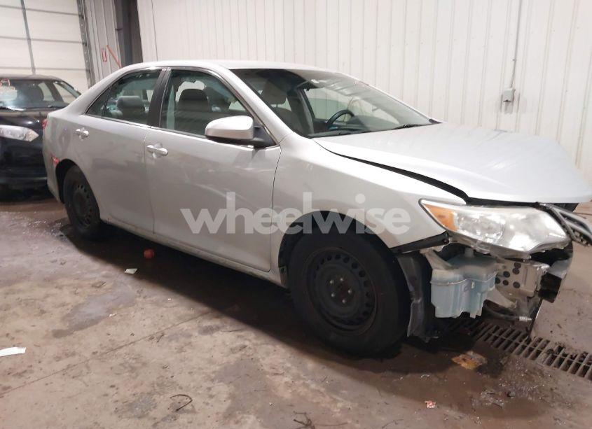 2012 Toyota Camry LE (VIN 4T1BF1FK0CU076641) main photo