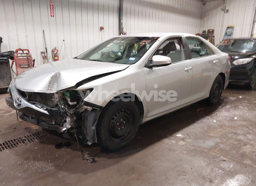 Photo 2 of 2012 Toyota Camry LE (VIN 4T1BF1FK0CU076641)