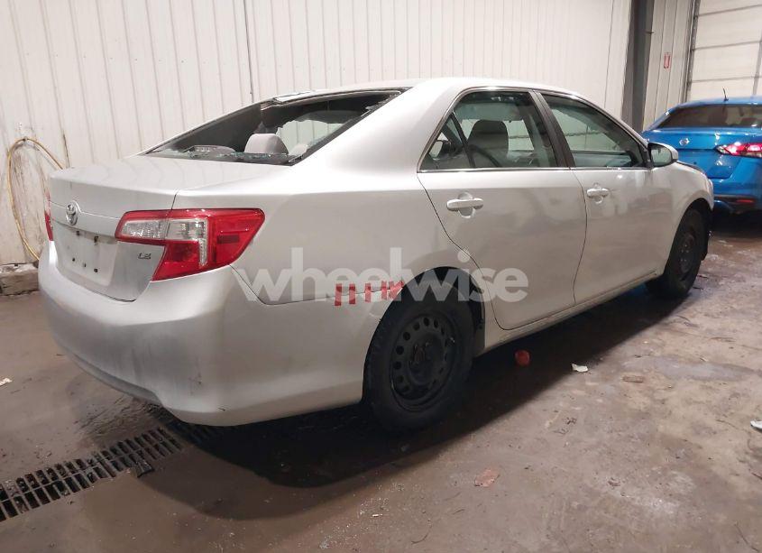 Photo 4 of 2012 Toyota Camry LE (VIN 4T1BF1FK0CU076641)