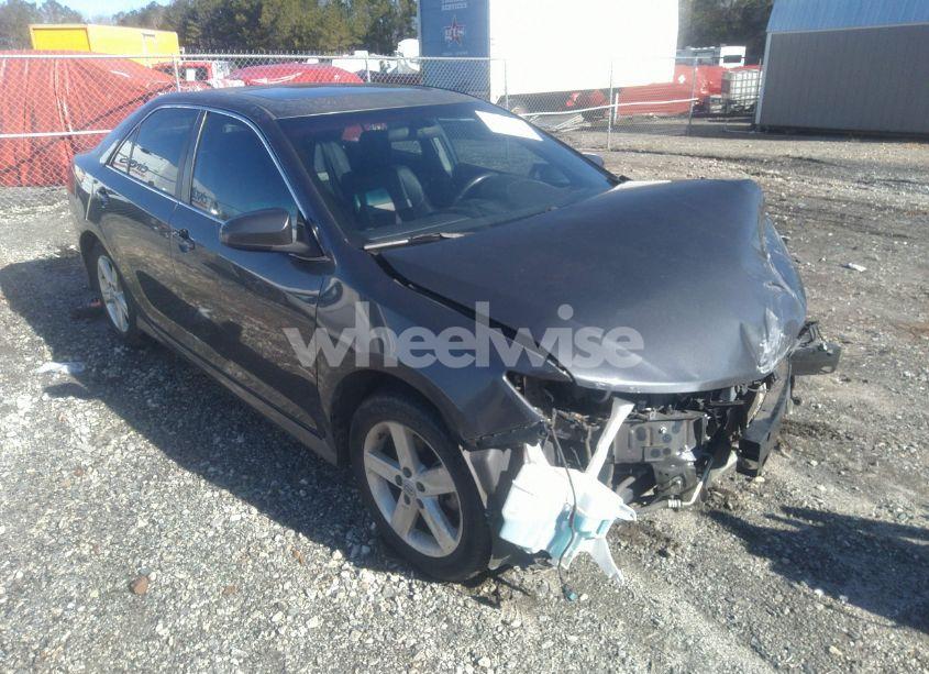 2012 Toyota Camry SE (VIN 4T1BF1FK0CU086649) main photo