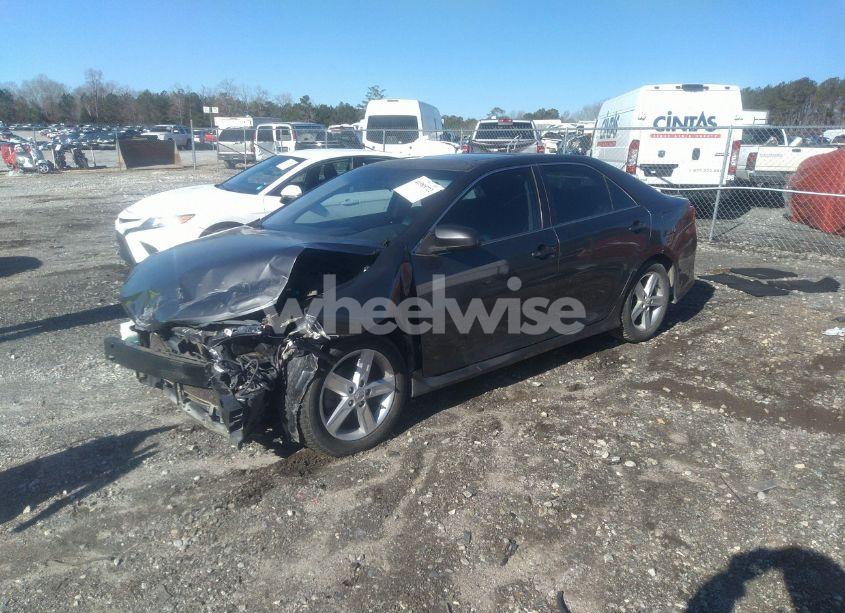 Photo 2 of 2012 Toyota Camry SE (VIN 4T1BF1FK0CU086649)