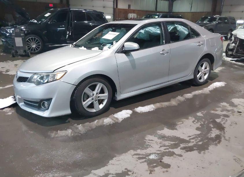 Photo 2 of 2012 Toyota Camry SE (VIN 4T1BF1FK0CU093472)